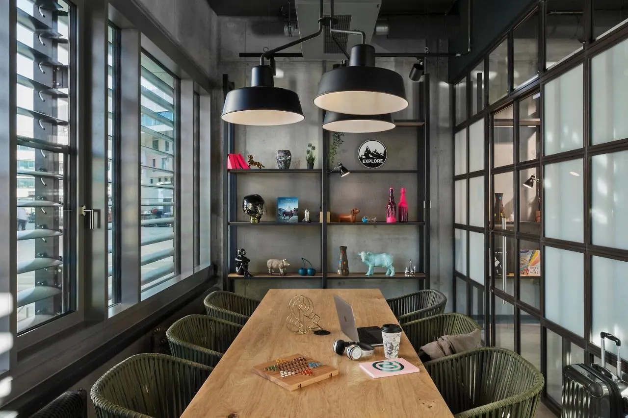 Moxy Munich Ostbahnhof Hotel
